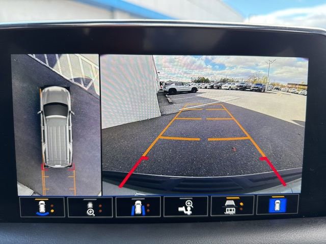 Used 2021 Chevrolet Suburban High Country image 14