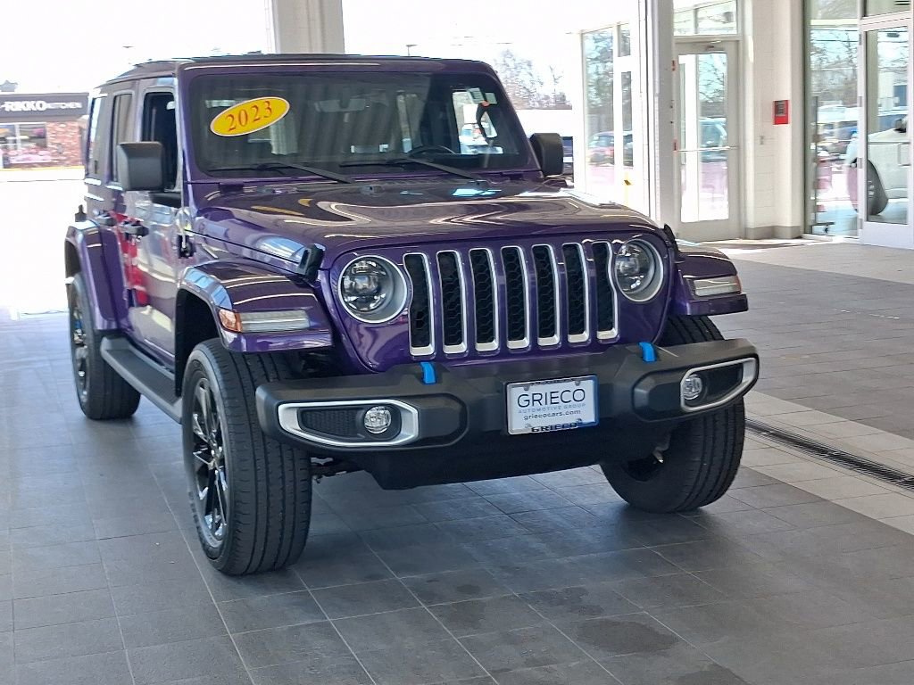 Used 2023 Jeep Wrangler Unlimited Sahara w/ Cold Weather Group AWD/4WD image 2