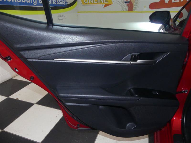 Used 2026 Toyota Camry SE FWD image 26