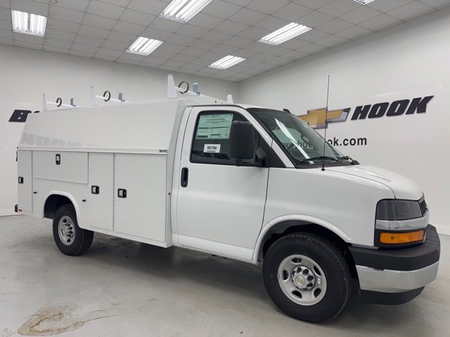 New 2026 Chevrolet Express 3500 w/ Power Convenience Package image 3