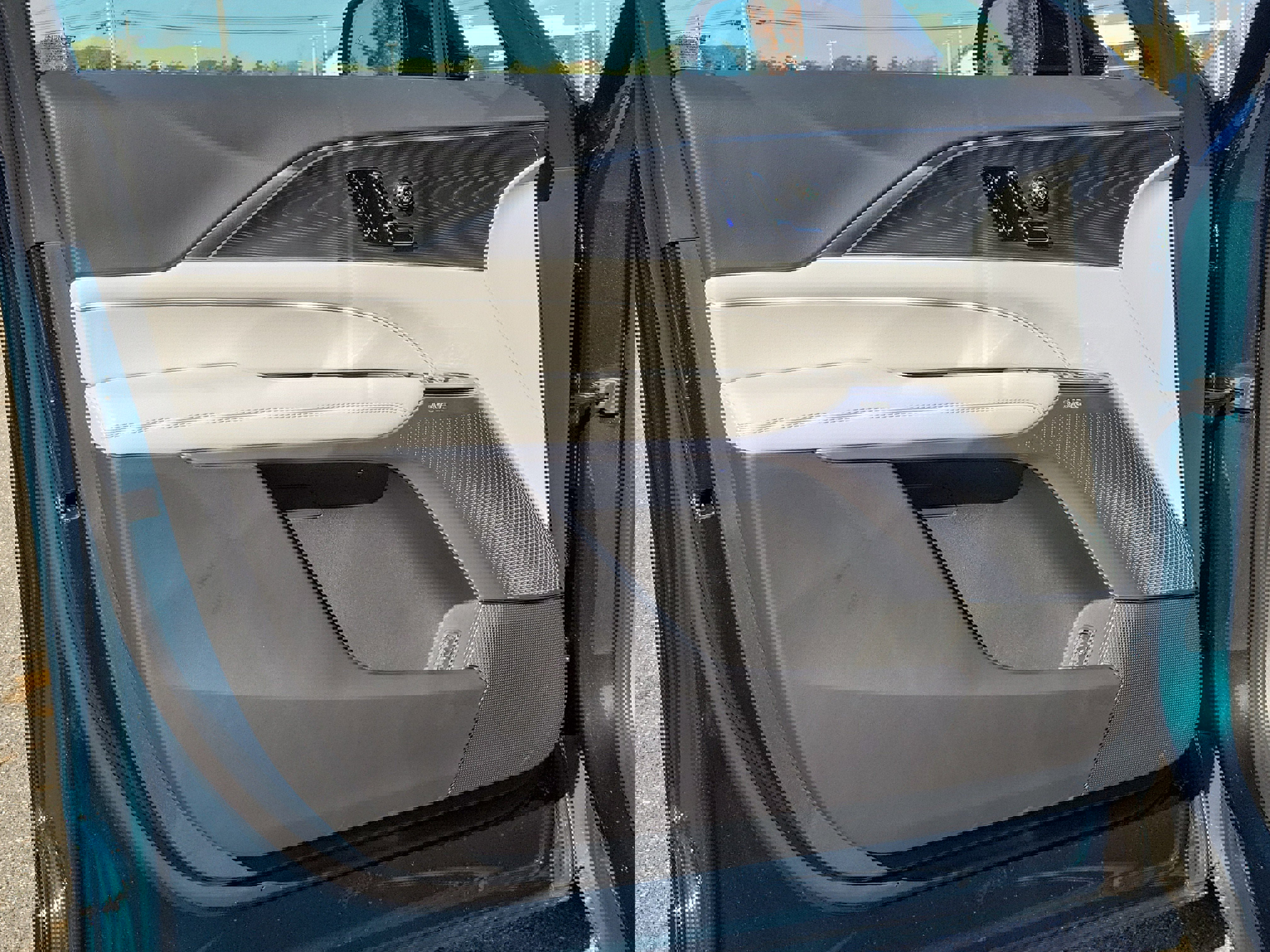 New 2026 Cadillac Lyriq Premium Luxury image 17