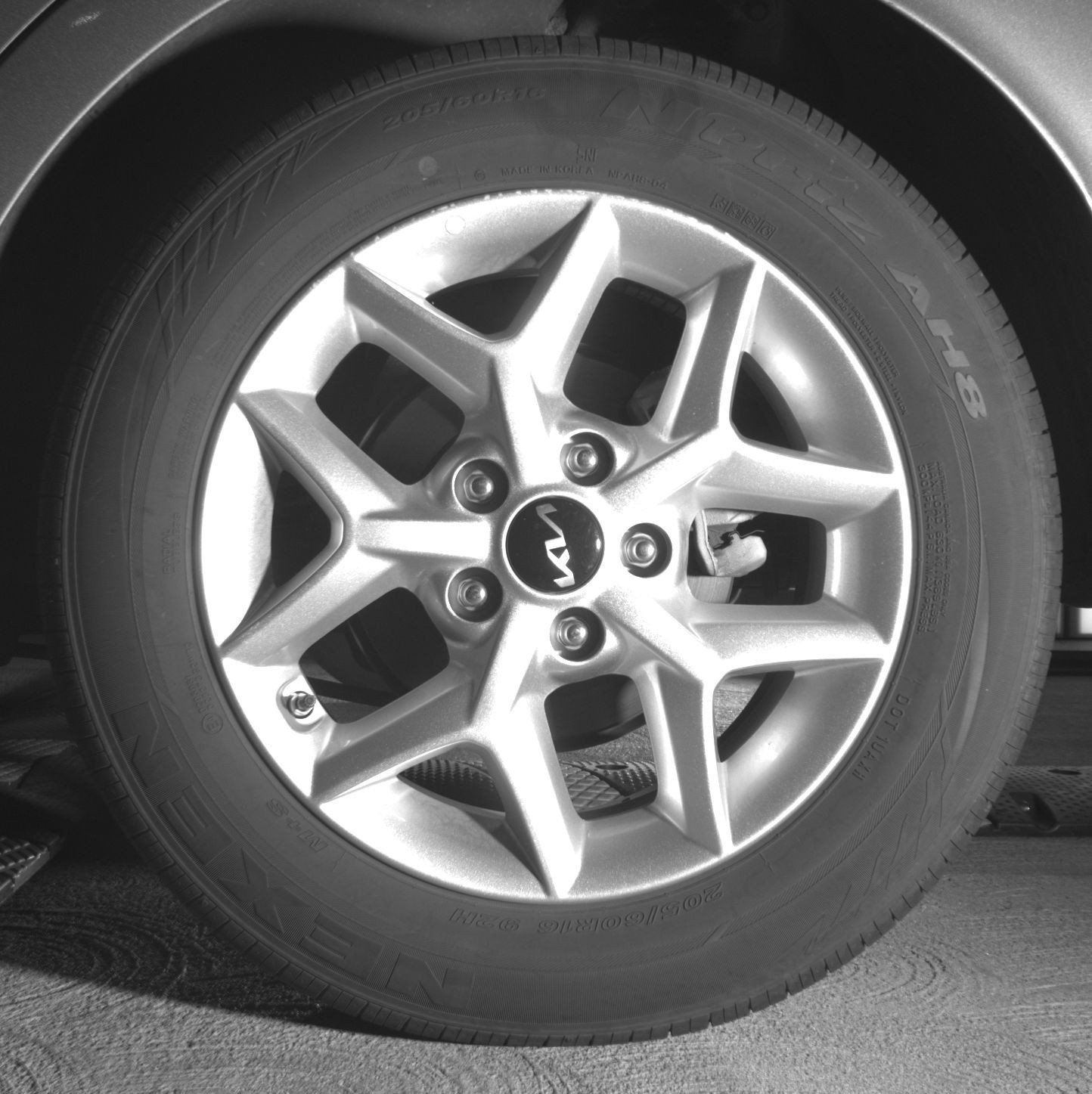 Used 2025 Kia Soul LX w/ LX Technology Package FWD image 17