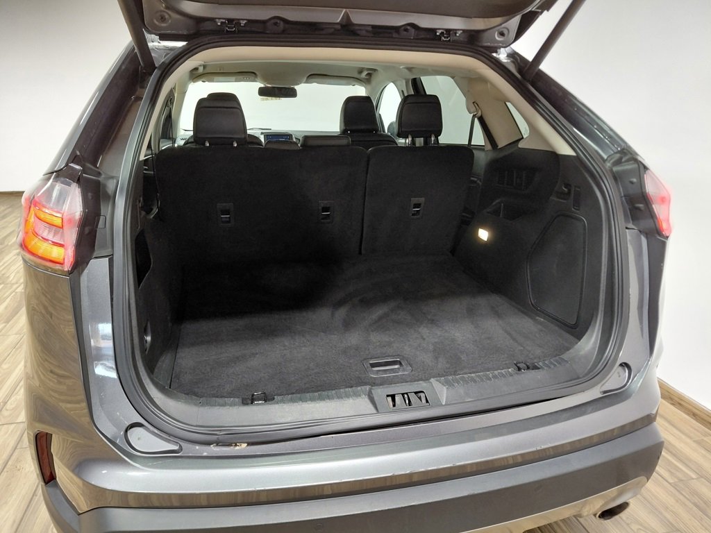 Used 2024 Ford Edge Titanium image 42
