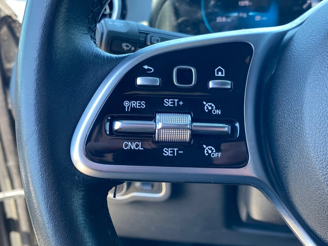 Used 2022 Mercedes-Benz GLB 250 image 14
