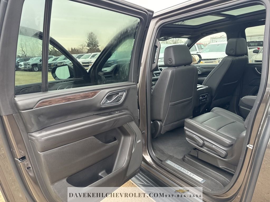 Certified 2021 Chevrolet Suburban LT w/ Luxury Package image 20
