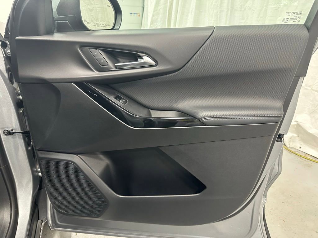 Used 2026 Chevrolet Equinox LT FWD image 50