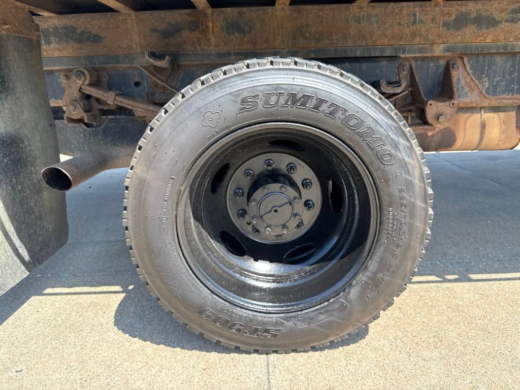 Used 2017 Ford F550 4x4 Regular Cab Super Duty image 41