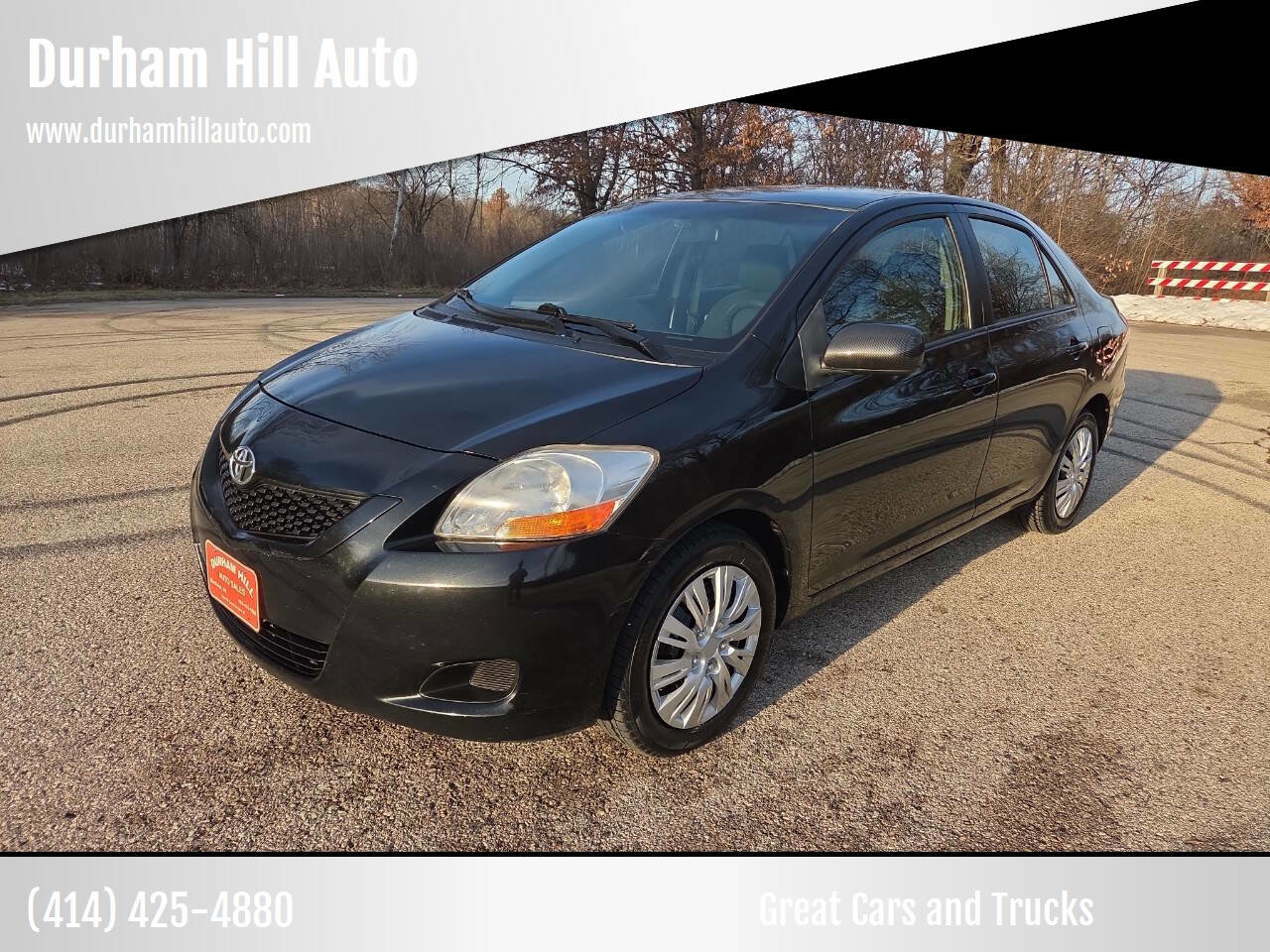 Used 2010 Toyota Yaris Sedan image 2