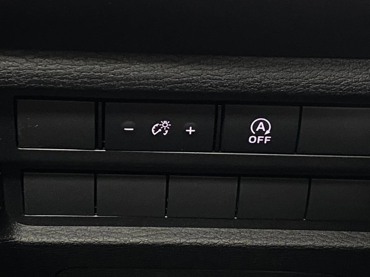 New 2026 Mitsubishi Outlander SE image 14