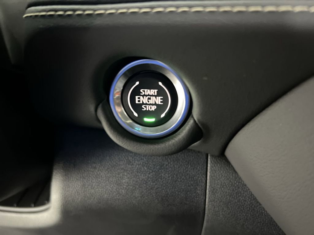 New 2025 Chevrolet Suburban Premier AWD/4WD image 16