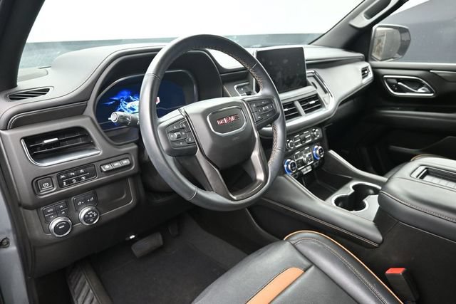 Used 2023 GMC Yukon AT4 w/ Technology Package AWD/4WD image 13