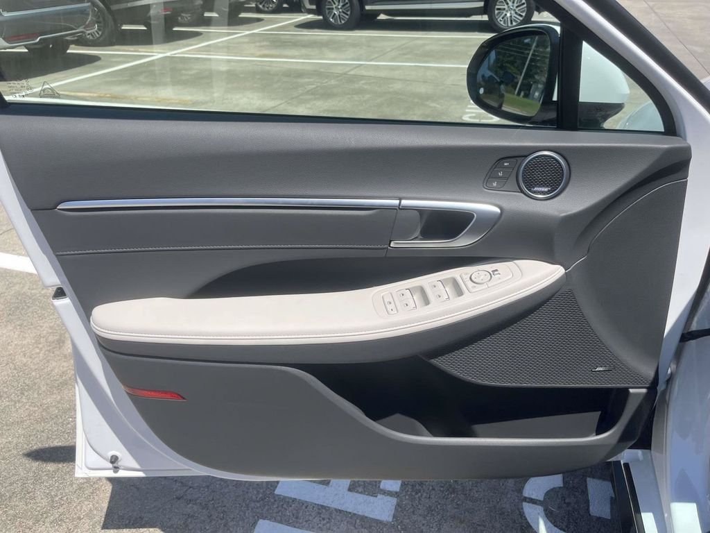 New 2026 Hyundai Sonata Limited FWD image 14