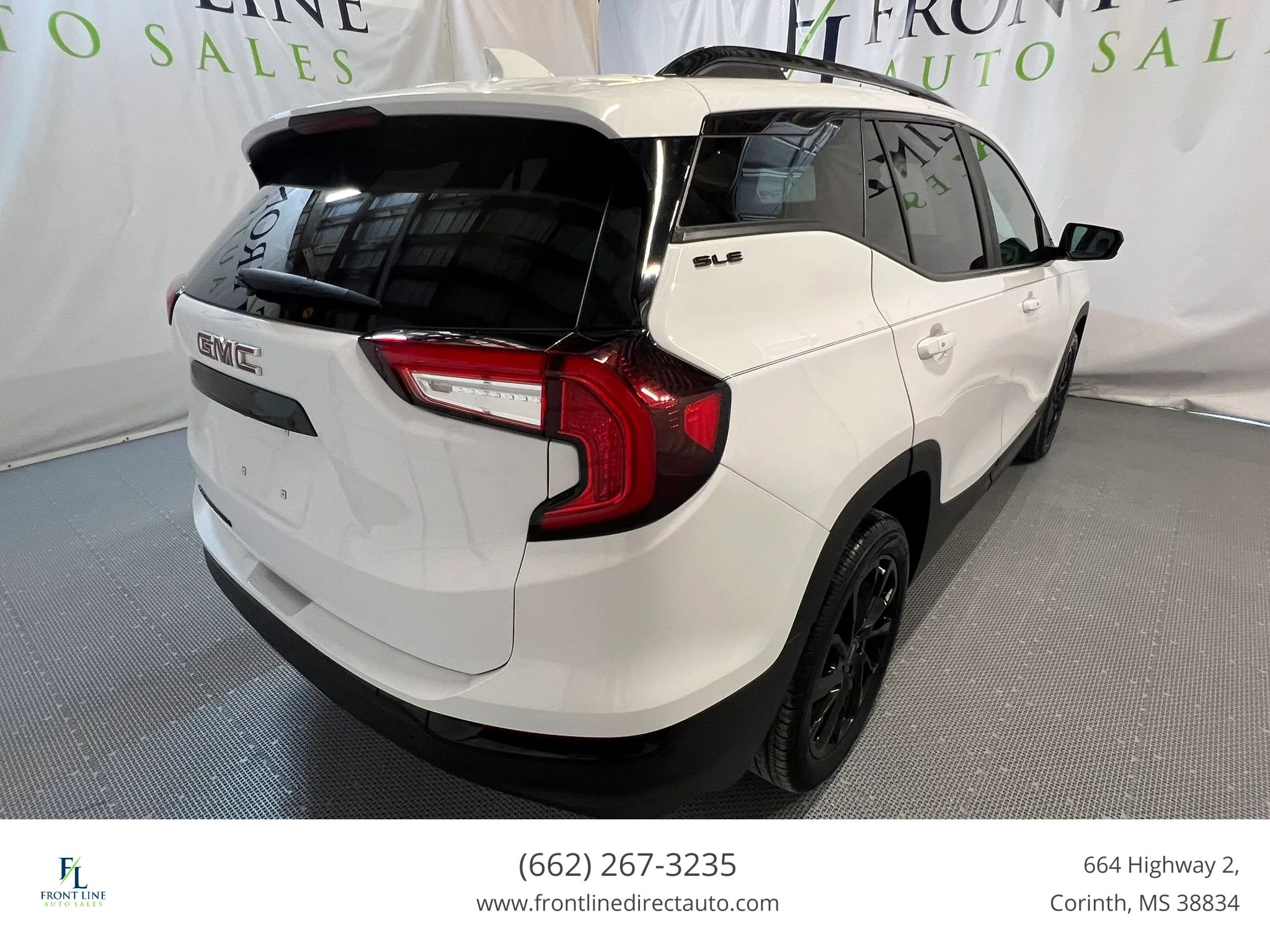 Used 2023 GMC Terrain SLE w/ Driver Convenience Package FWD image 7