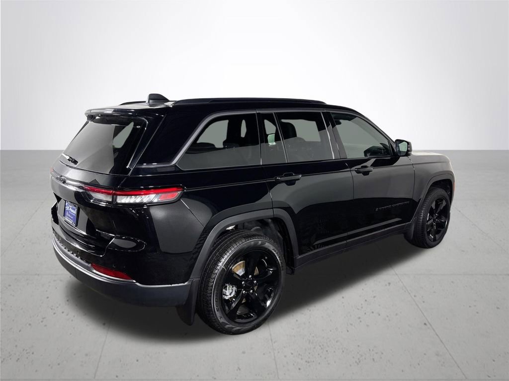 New 2026 Jeep Grand Cherokee Limited w/ Limited Altitude Package AWD/4WD image 6