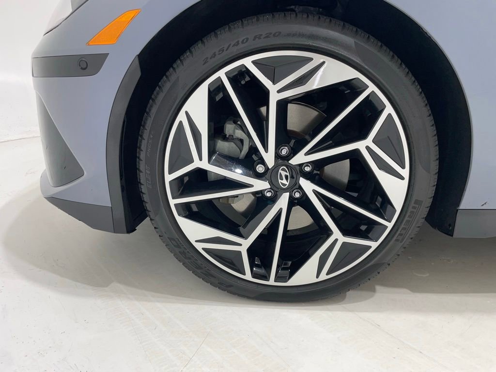 Used 2024 Hyundai Ioniq 6 Limited image 27