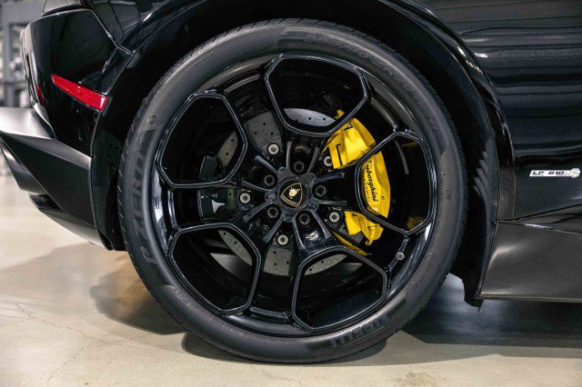 Used 2015 Lamborghini Huracan LP 610-4 image 26