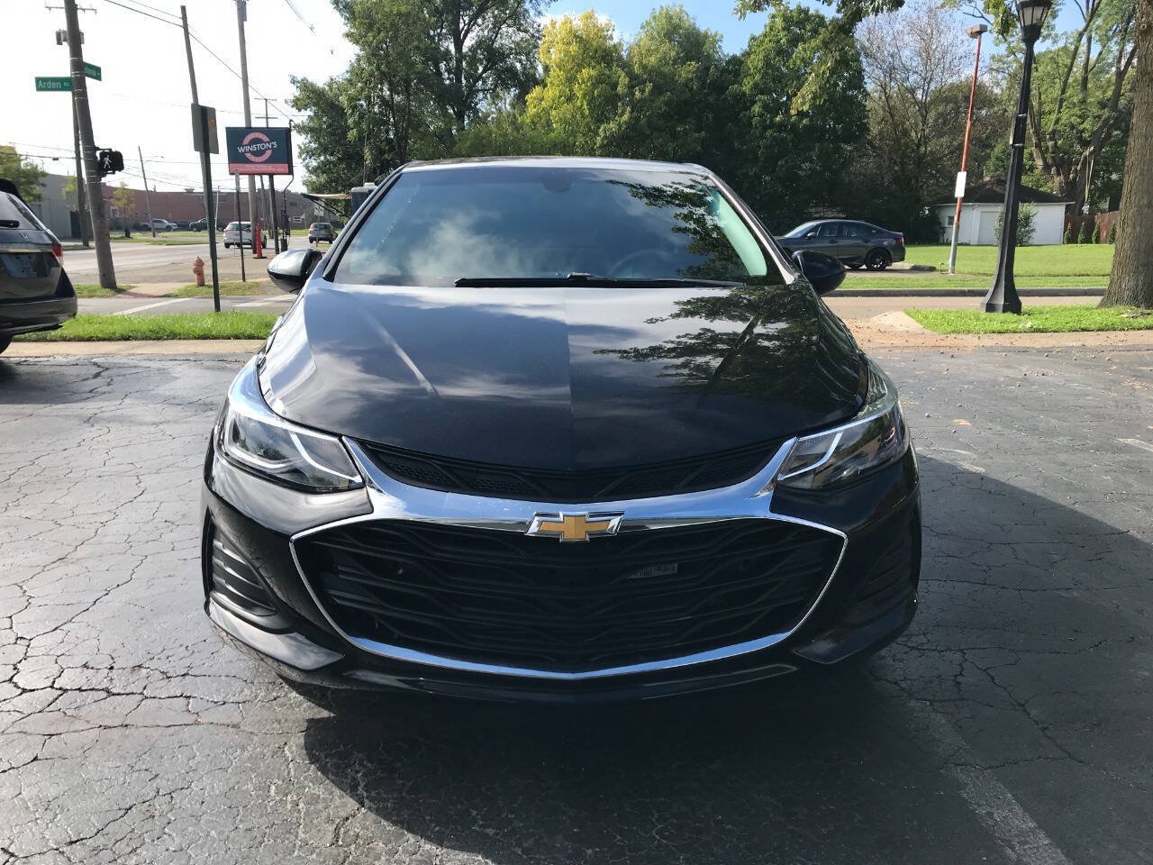 Used 2019 Chevrolet Cruze LT w/ Convenience Package FWD image 3