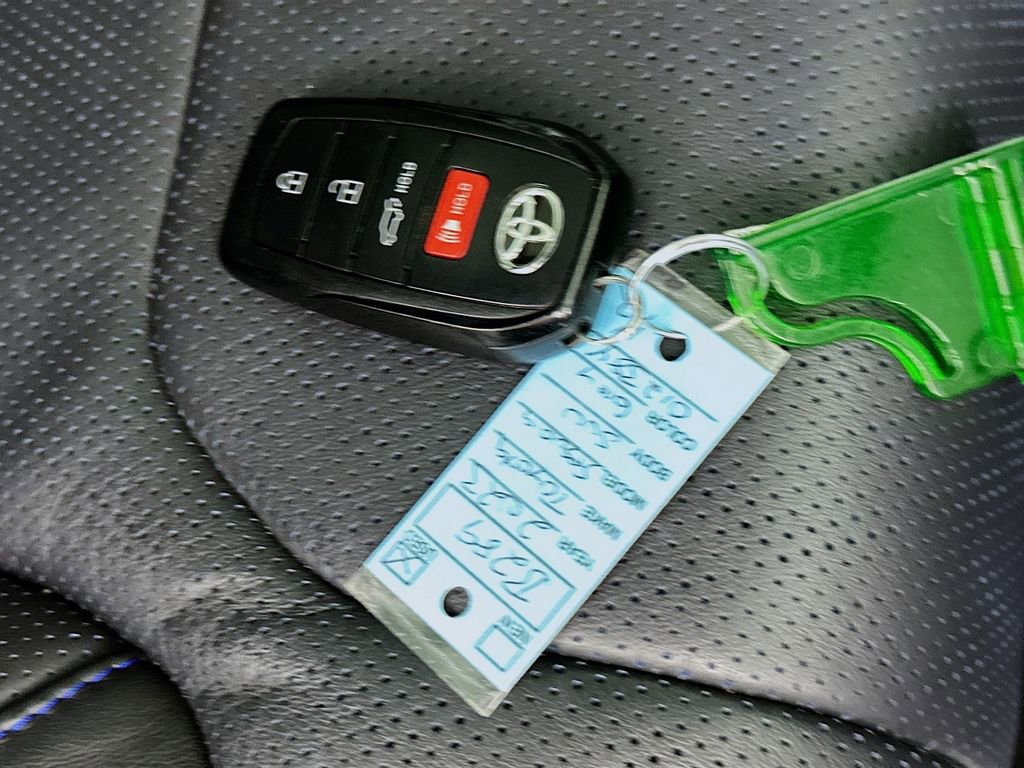 Used 2023 Toyota Sequoia Platinum AWD/4WD image 39