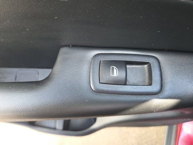 Used 2022 Jeep Grand Cherokee Laredo w/ All-Weather Capability Group AWD/4WD image 37