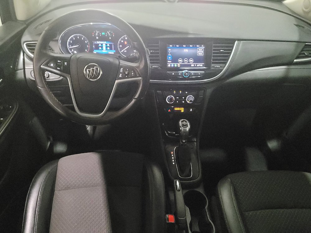 Used 2022 Buick Encore Preferred AWD/4WD image 22