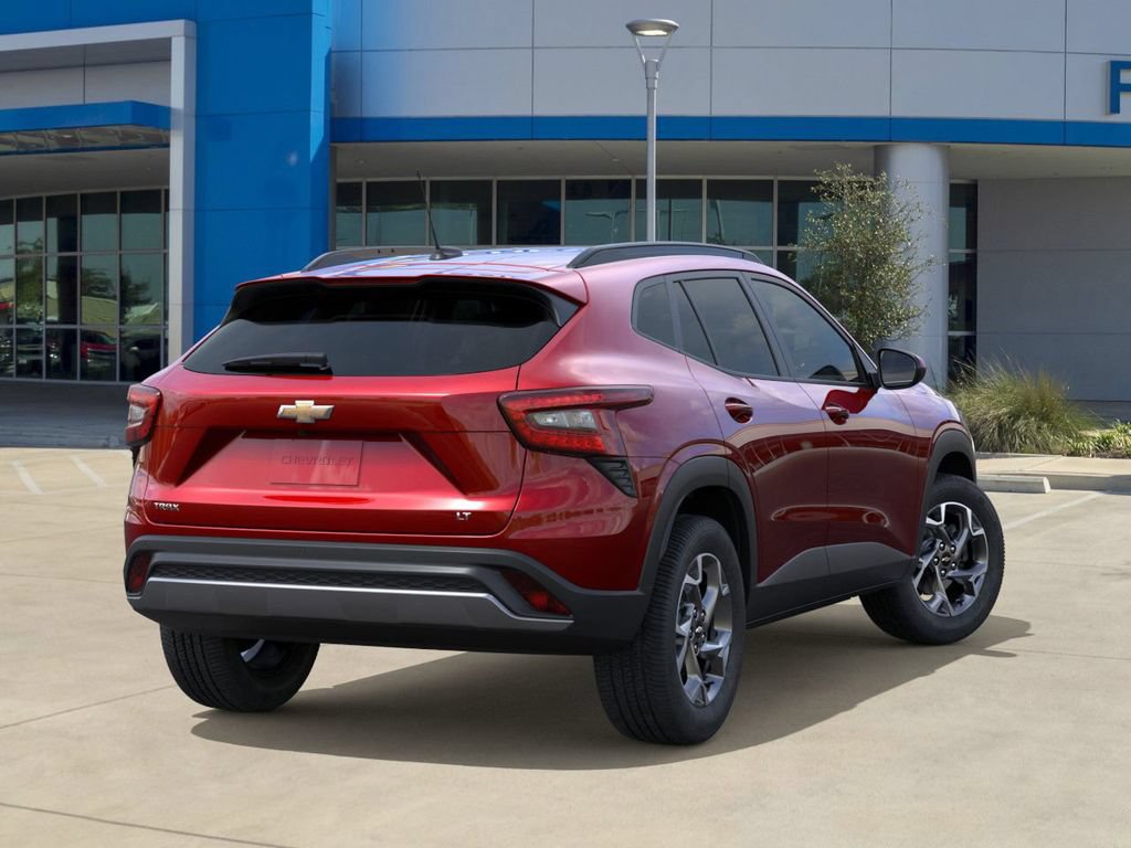 New 2026 Chevrolet Trax LT w/ Driver Confidence Package FWD image 4