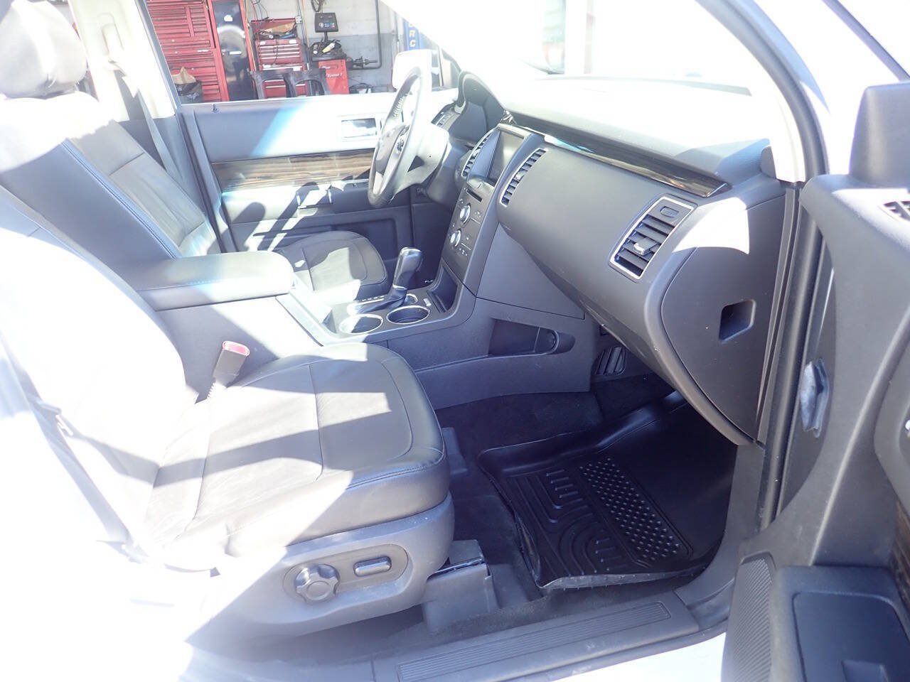 Used 2015 Ford Flex SEL w/ Equipment Group 202A AWD/4WD image 27