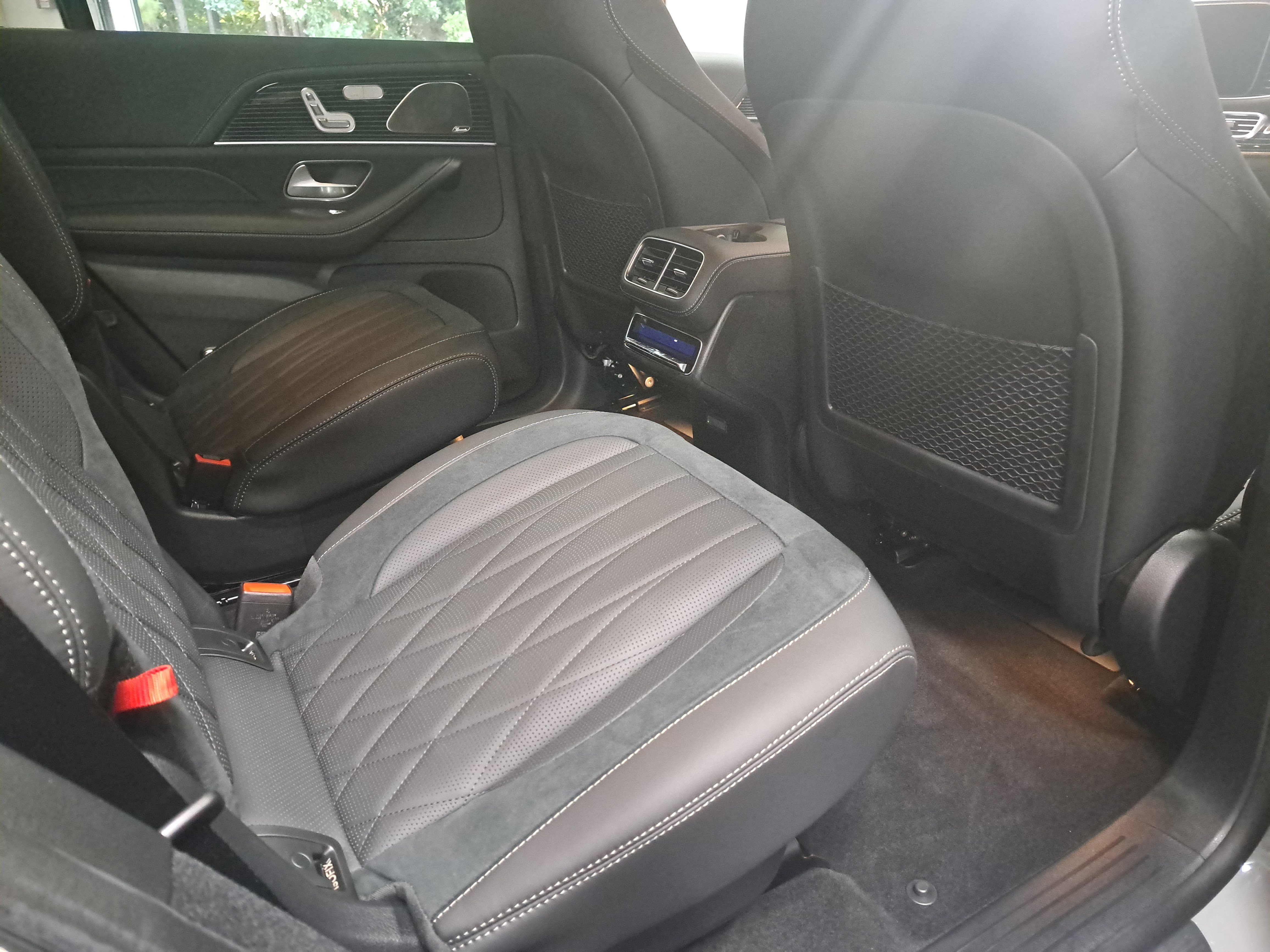 New 2026 Mercedes-Benz GLS 63 AMG 4MATIC image 11