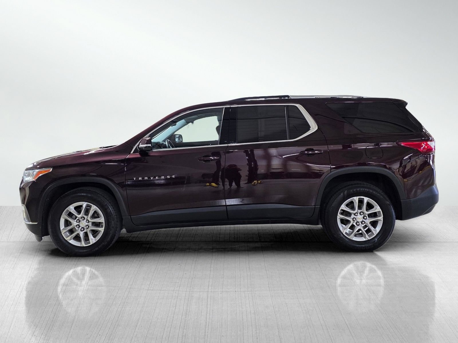 Used 2018 Chevrolet Traverse LT FWD image 4