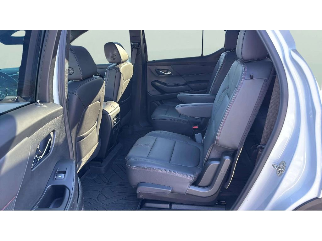 Used 2023 Chevrolet Traverse RS w/ LPO, Floor Liner Package image 12