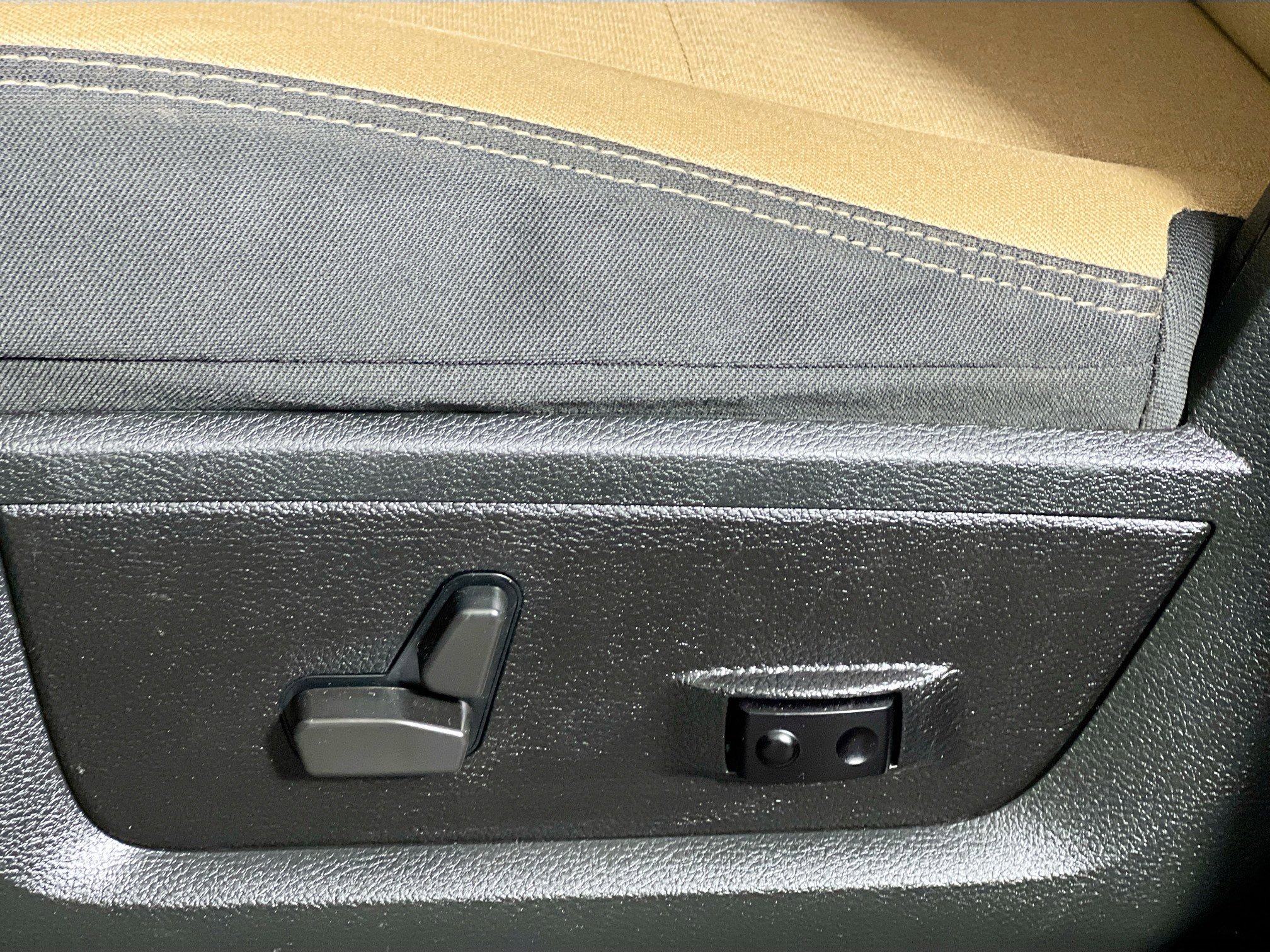 Used 2022 RAM 2500 Big Horn w/ Level A Equipment Group image 15