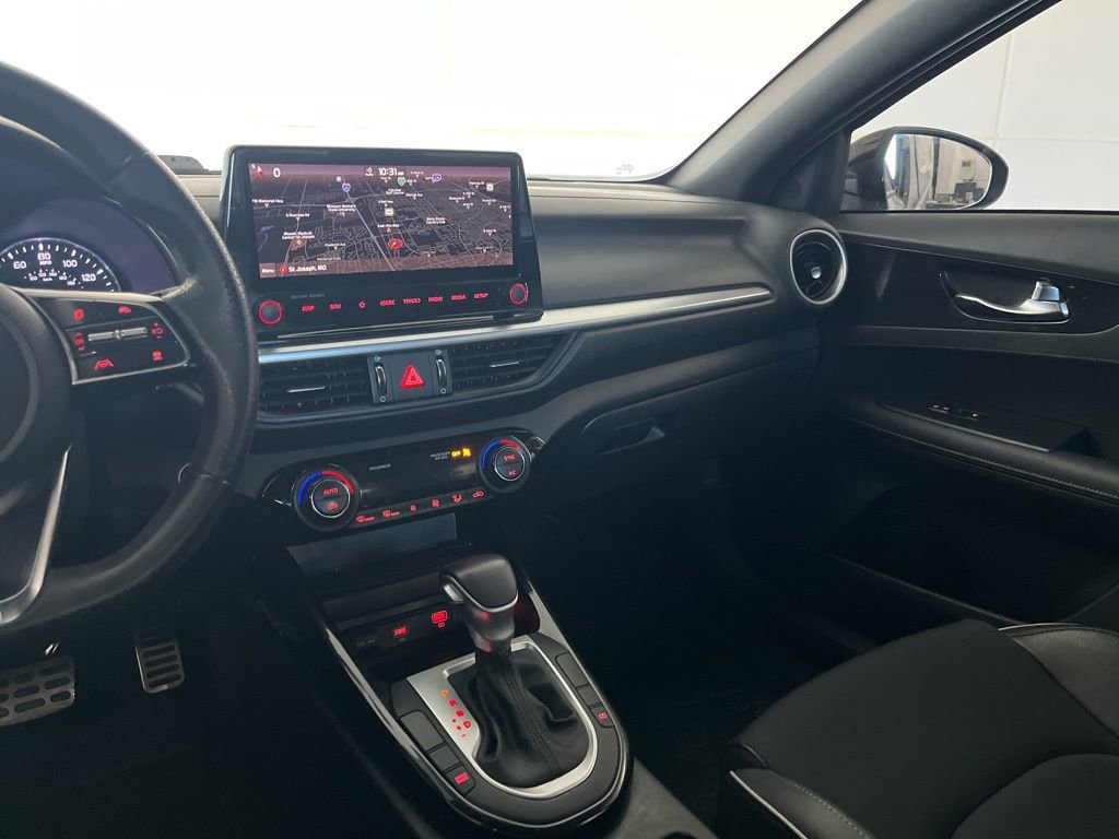 Used 2022 Kia Forte GT-Line w/ GT-Line Premium Package image 33