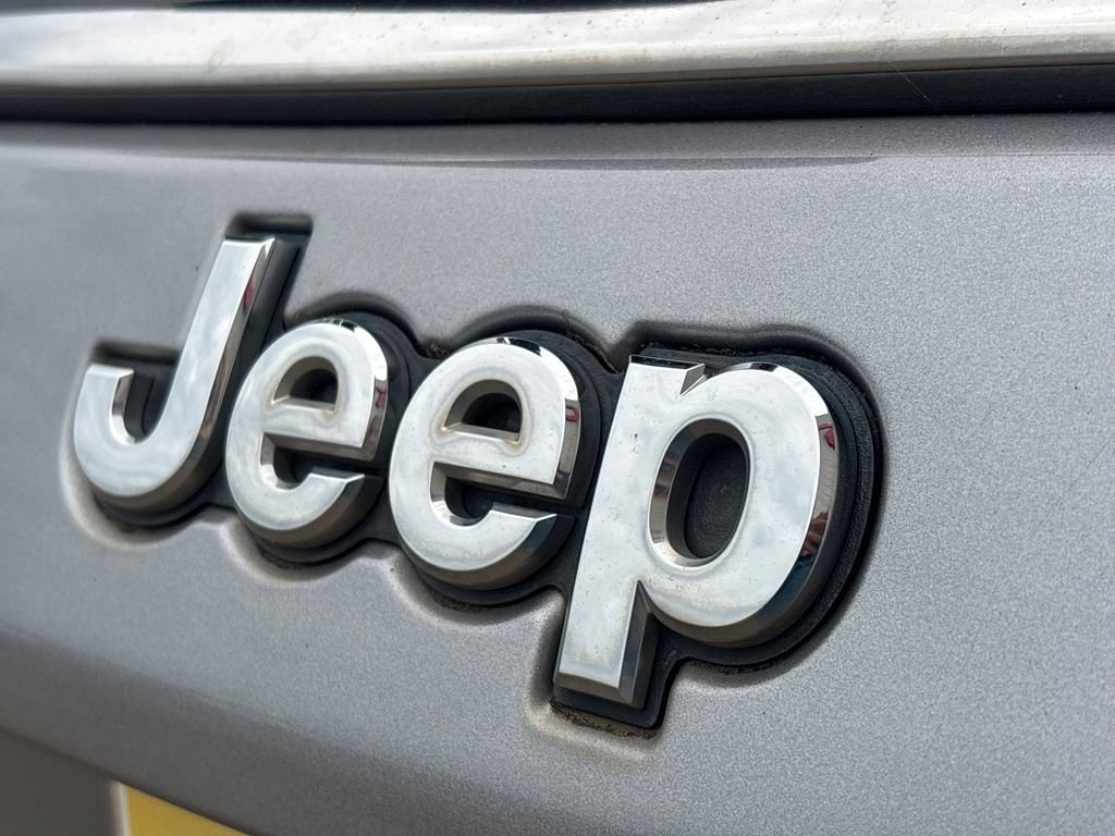 Used 2019 Jeep Compass Limited FWD image 29