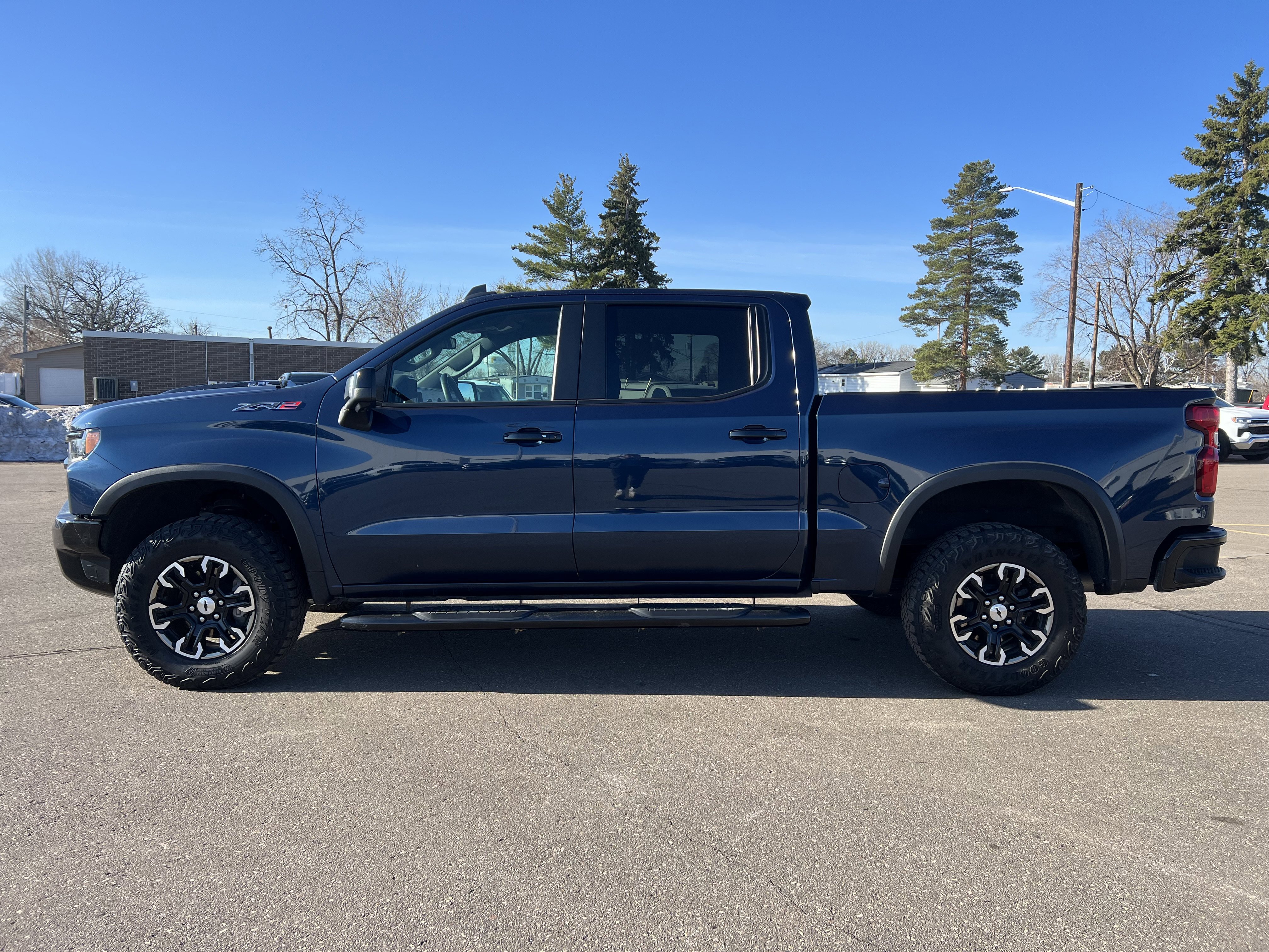 Used 2023 Chevrolet Silverado 1500 ZR2 image 5