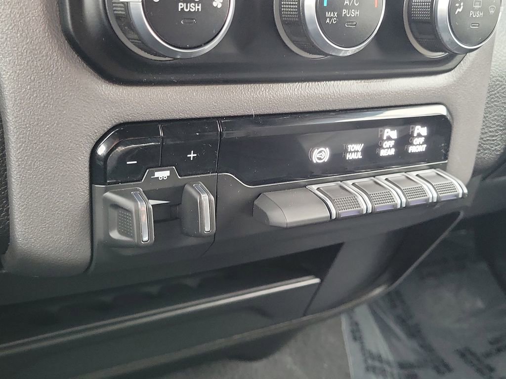 Used 2023 RAM 2500 Big Horn w/ Level 1 Equipment Group image 10