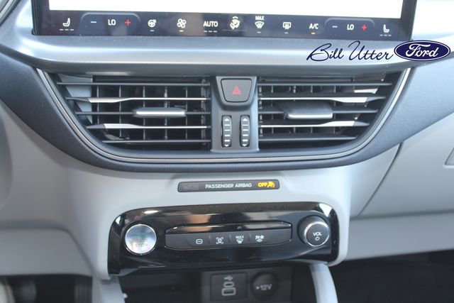 New 2025 Ford Escape SE image 13