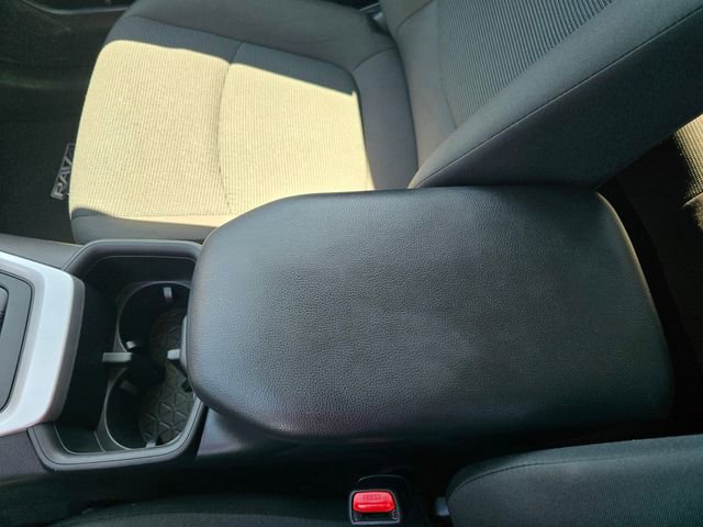 Used 2023 Toyota RAV4 LE AWD/4WD image 35