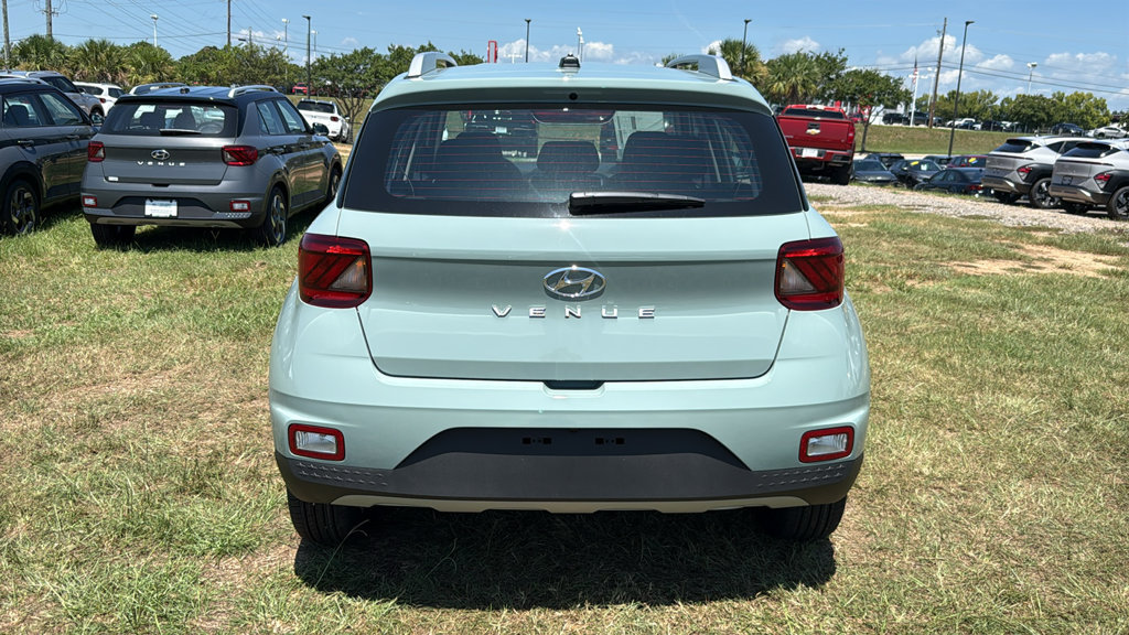 New 2026 Hyundai Venue SEL FWD image 6