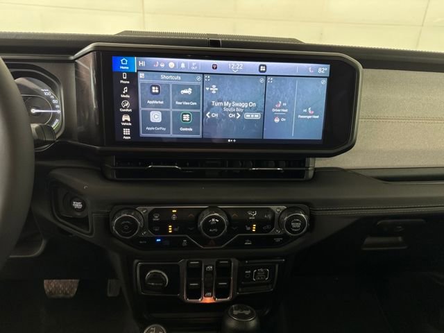 Used 2024 Jeep Wrangler Sahara 4xe image 21