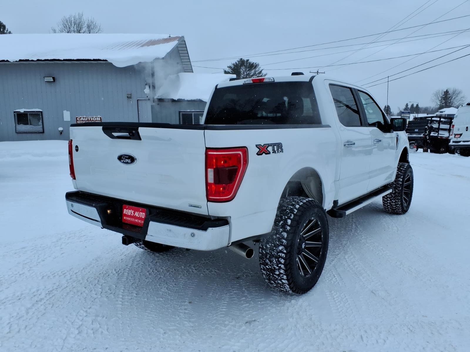 Used 2023 Ford F150 XLT w/ XTR Package AWD/4WD image 6