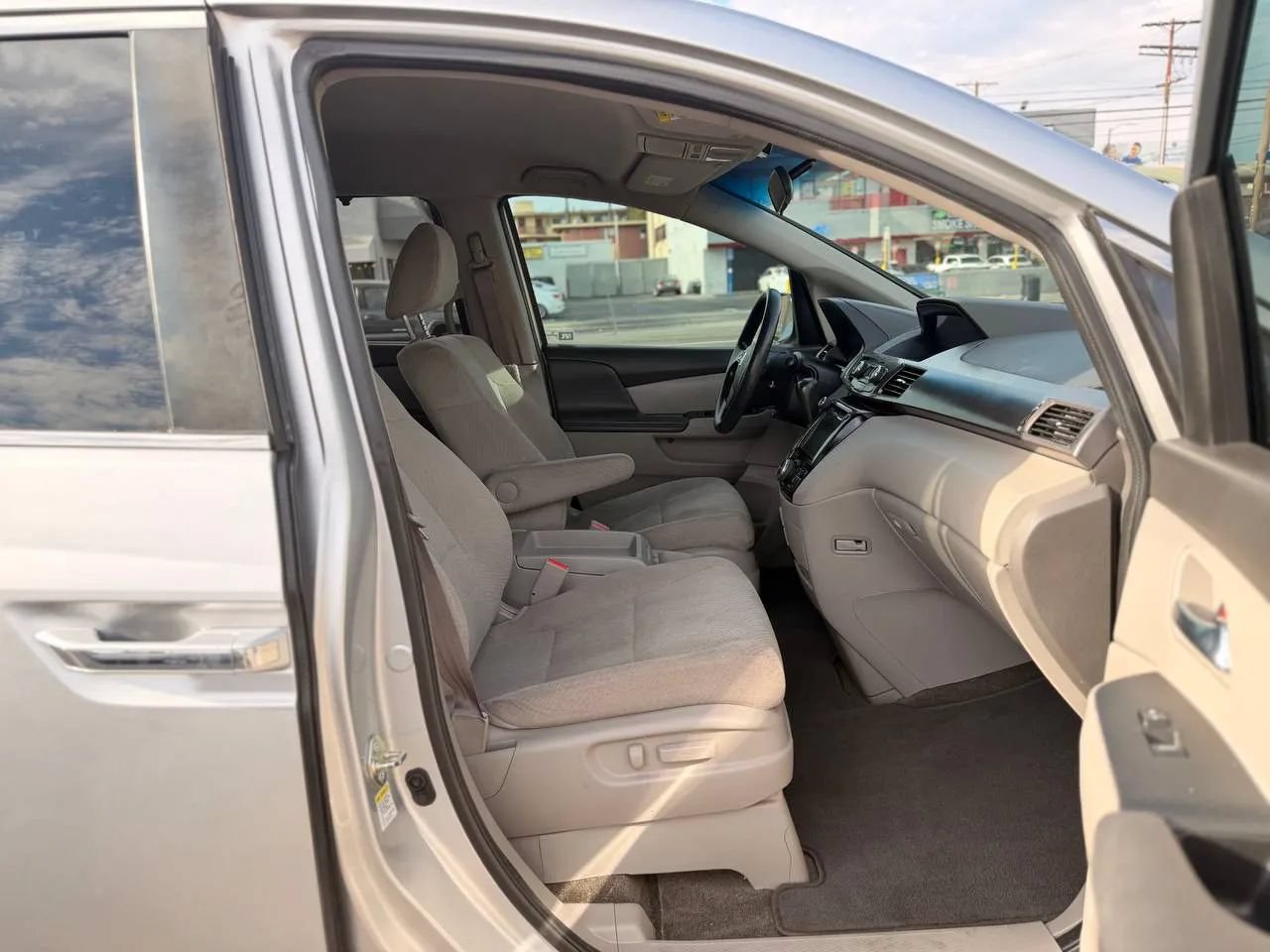 Used 2015 Honda Odyssey EX image 44