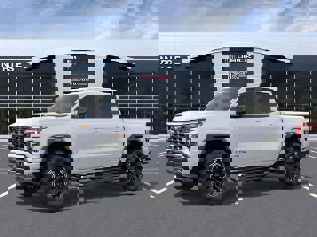 New 2026 GMC Canyon AT4 image 3