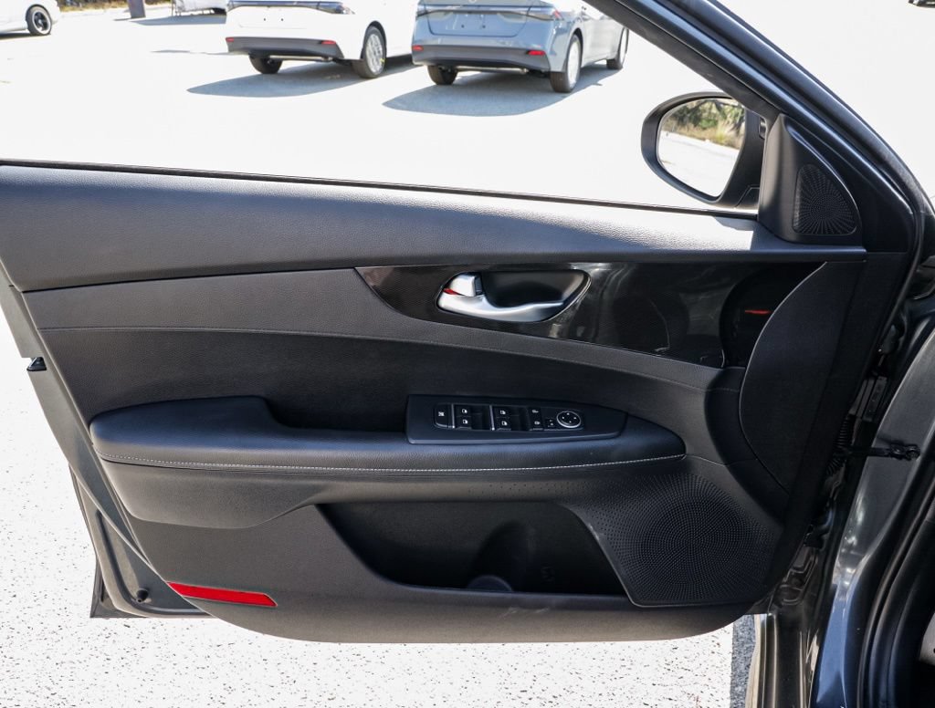 Used 2021 Kia Forte GT-Line FWD image 13