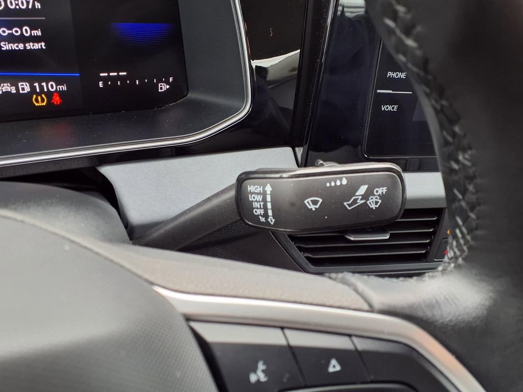 Used 2025 Volkswagen Jetta SE image 20