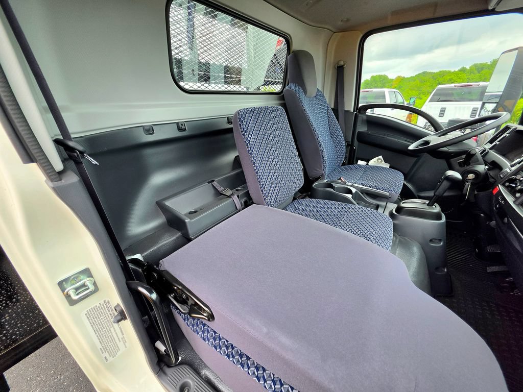 Used 2024 Chevrolet Low Cab Forward 5500XG RWD image 40