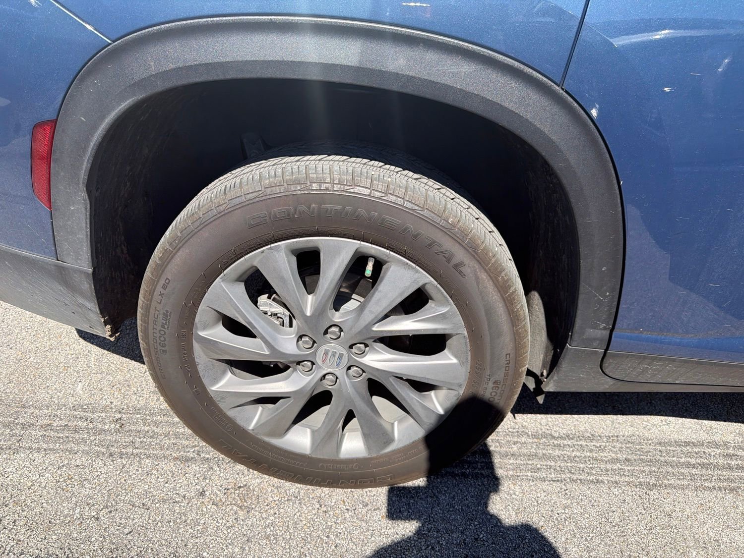 Used 2025 Buick Enclave Preferred w/ Power Package FWD image 12
