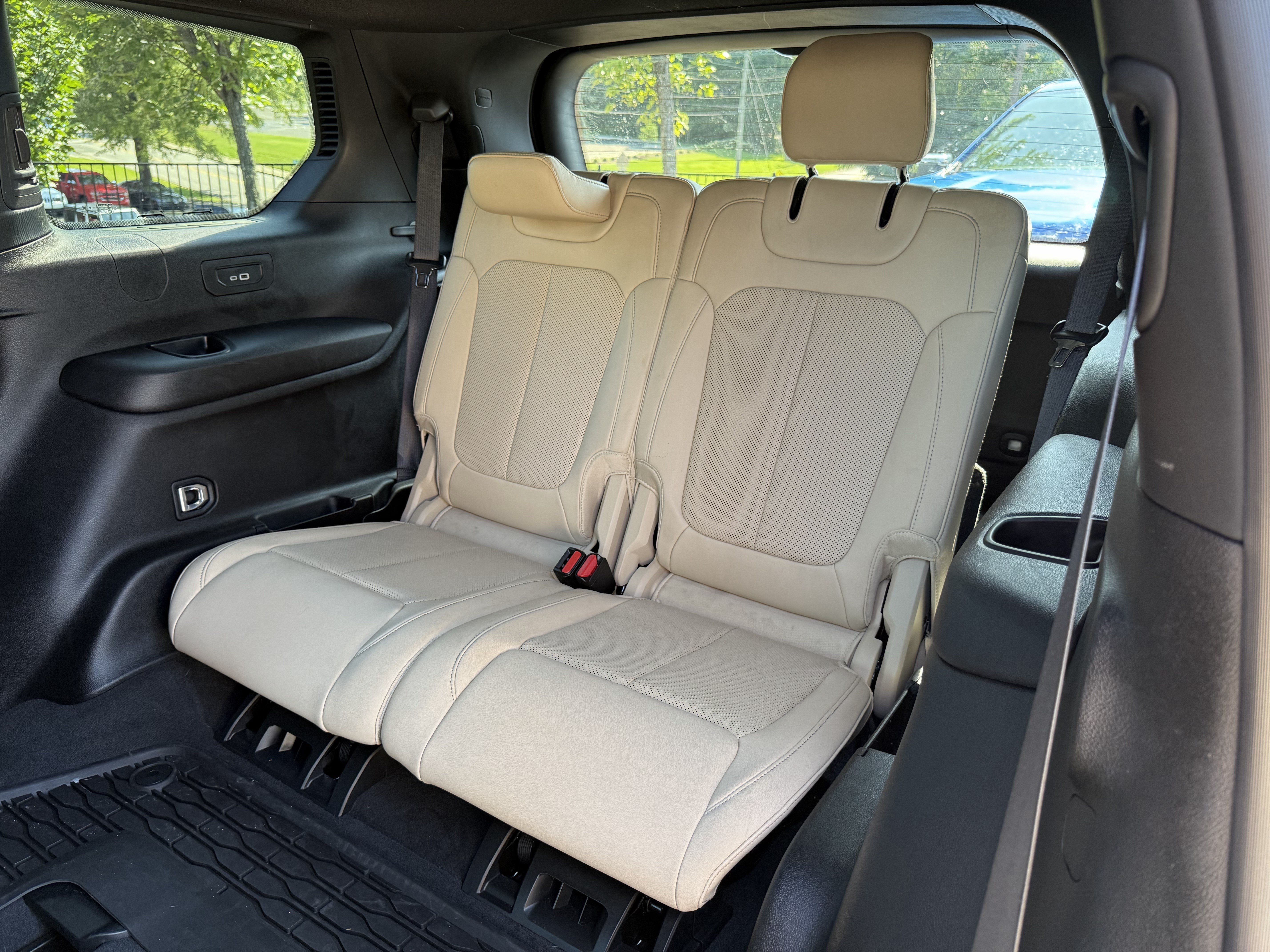 Used 2023 Jeep Grand Cherokee L Limited w/ Luxury Tech Group II AWD/4WD image 33