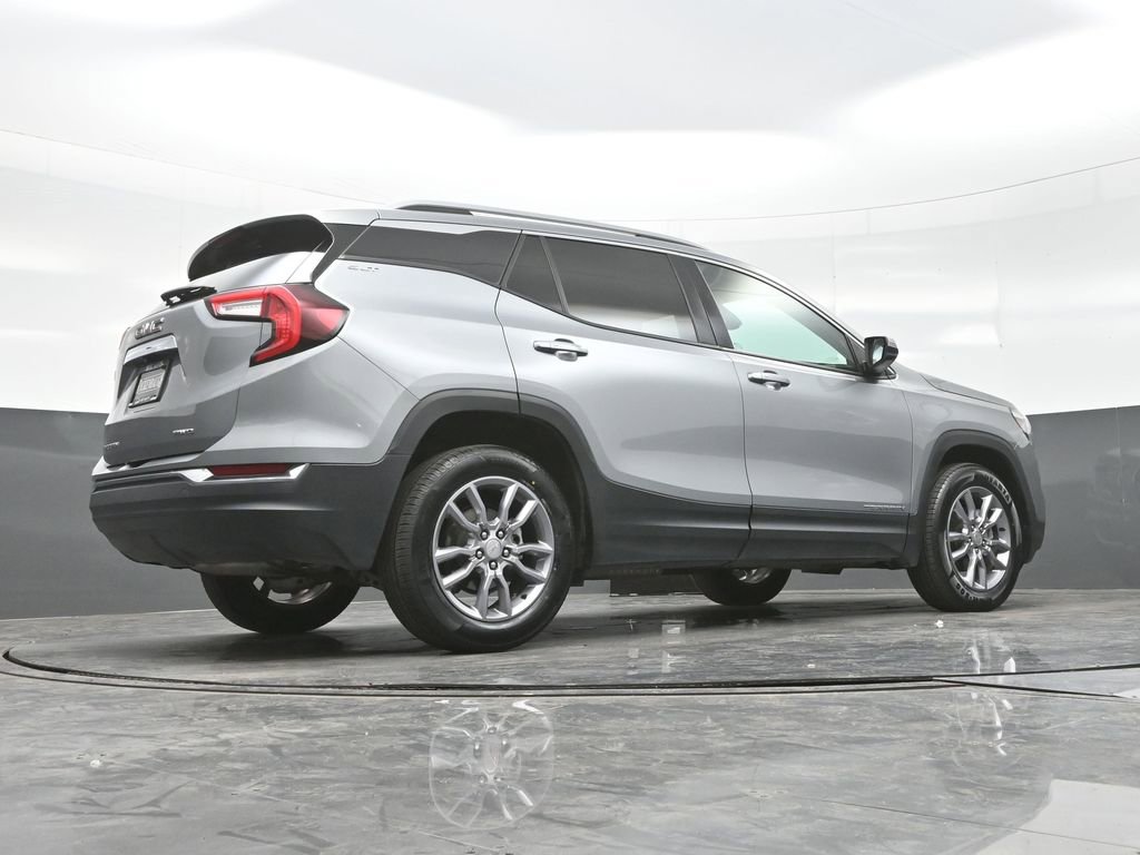 Used 2024 GMC Terrain SLT image 26