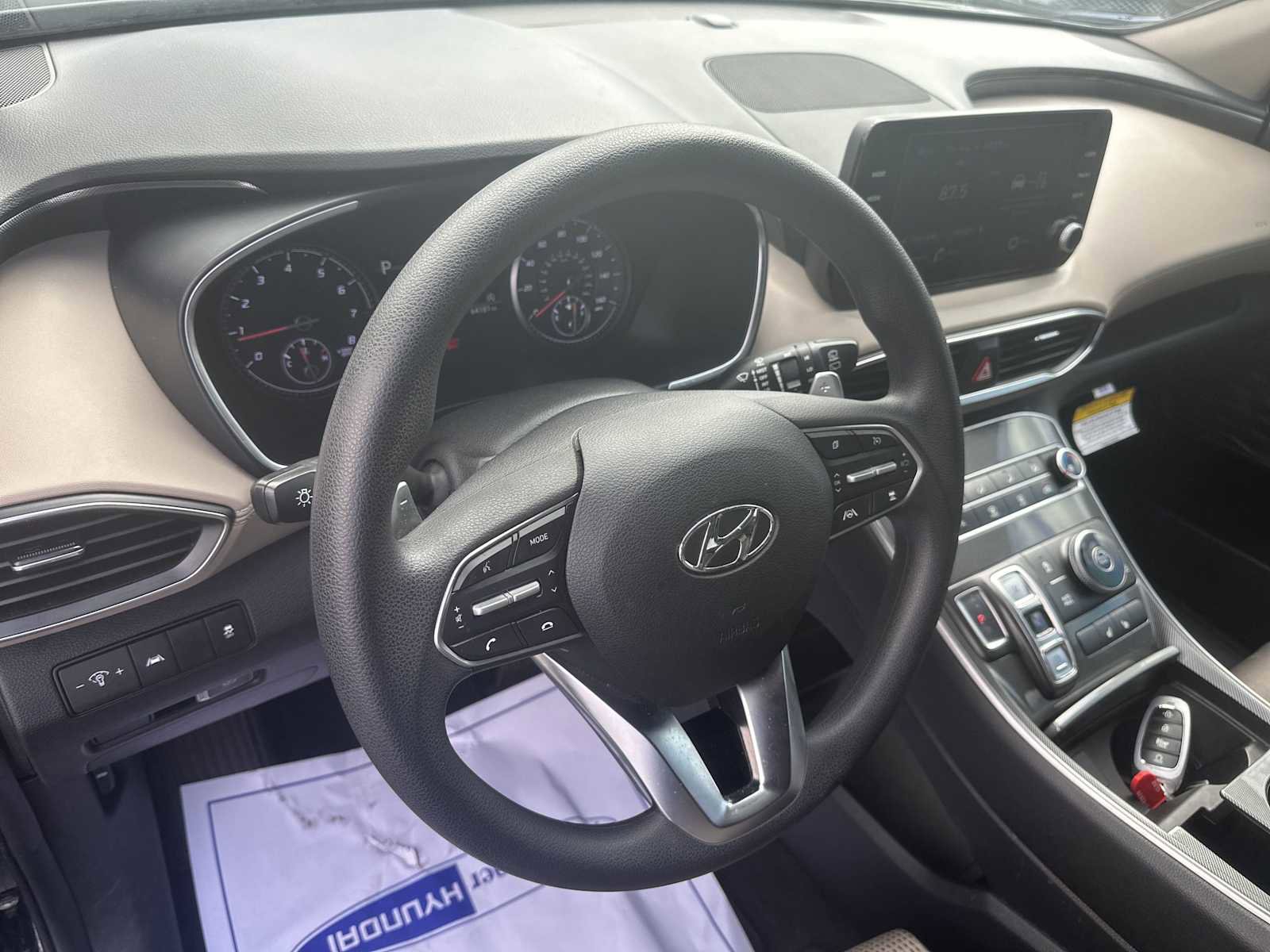 Certified 2022 Hyundai Santa Fe SEL image 11