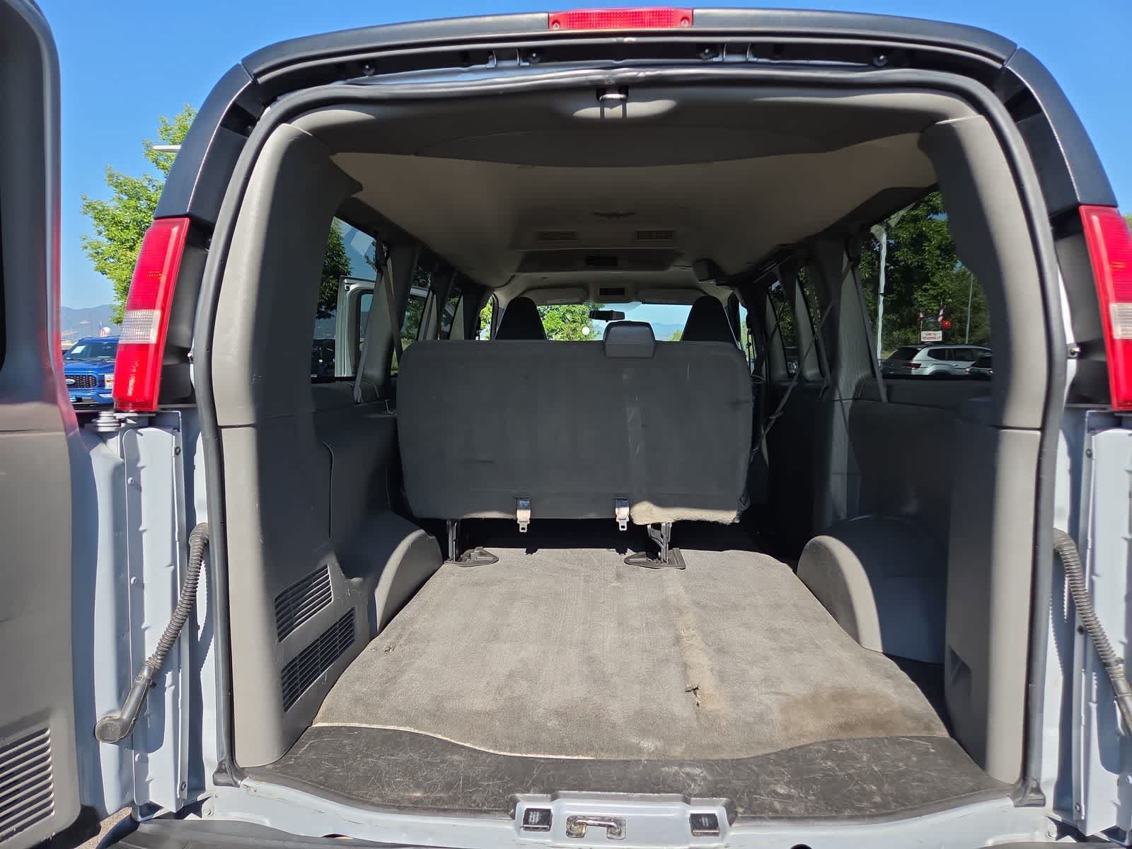 Used 2017 Chevrolet Express 2500 LS RWD image 27