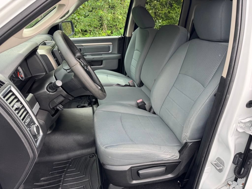 Used 2014 RAM 1500 Classic SLT AWD/4WD image 11
